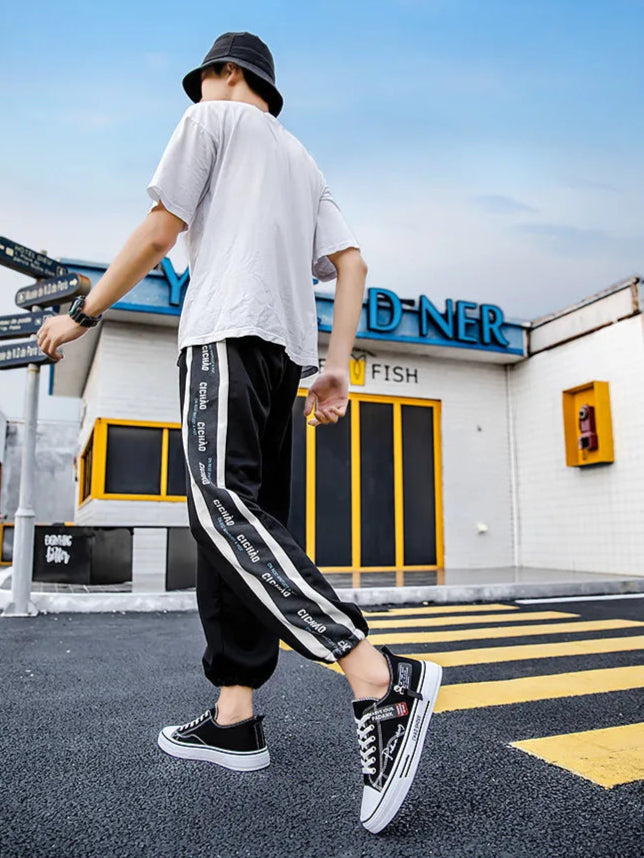 Men's Summer Canvas Sneakers: Low-Top, Breathable, Trendy Sneakers