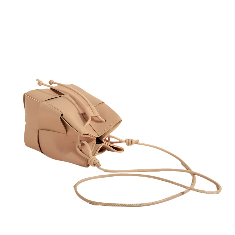 Small Woven Bucket Bag – Drawstring Designer Shoulder Handbag for Women