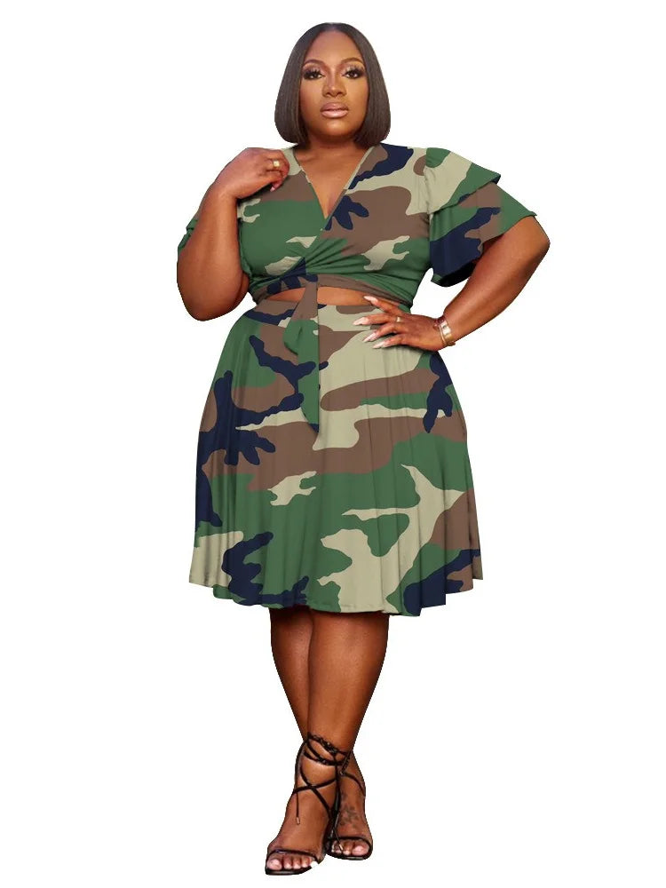 Plus Size Women's 2PC Set - V-Neck Crop Top & Drawstring Shorts