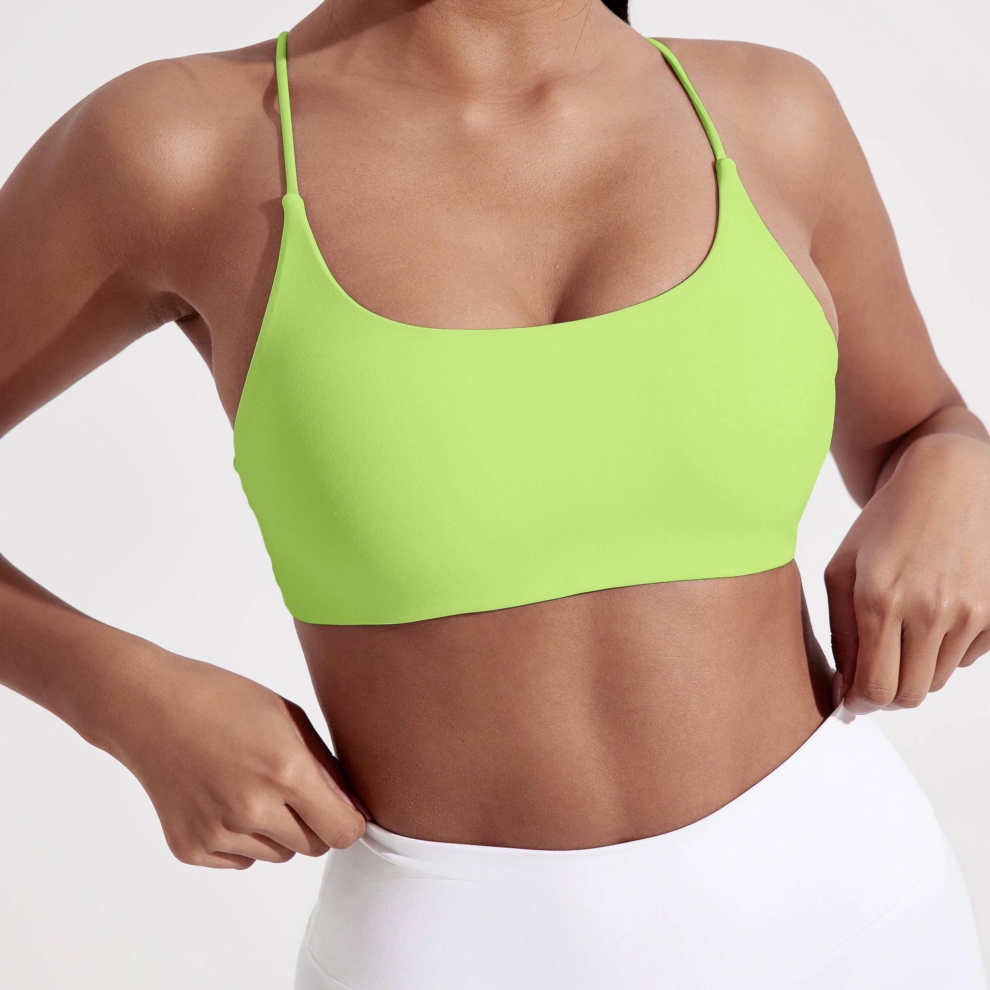 Women's Cross Back Sports Bra: Solid Color Fitness Top for Yoga