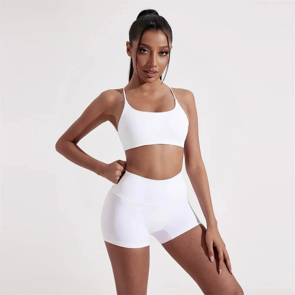 Women's Cross Back Sports Bra: Solid Color Fitness Top for Yoga